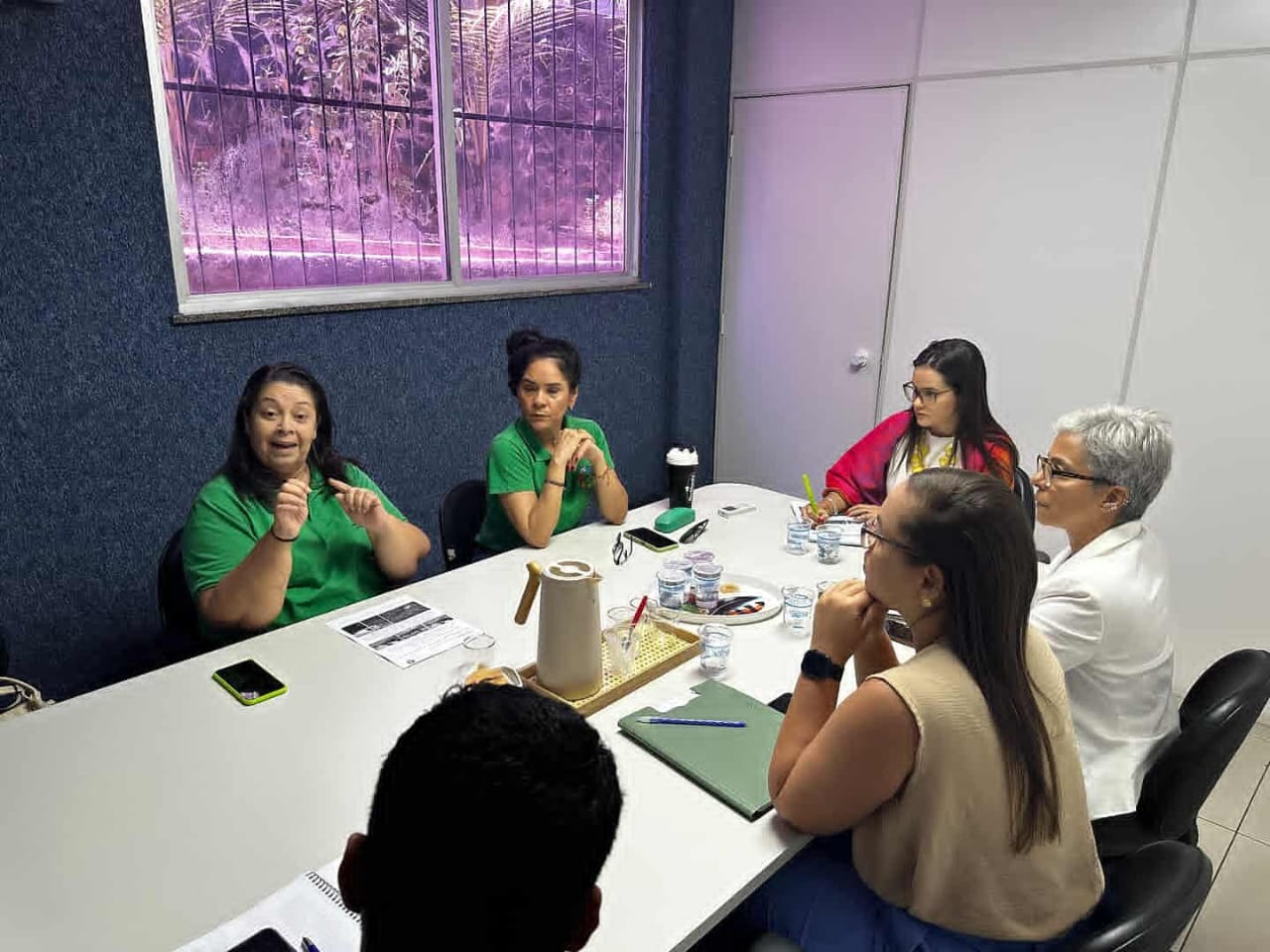 Prefeitura e moradores de Ipitanga discutem ações para tornar o bairro mais sustentável