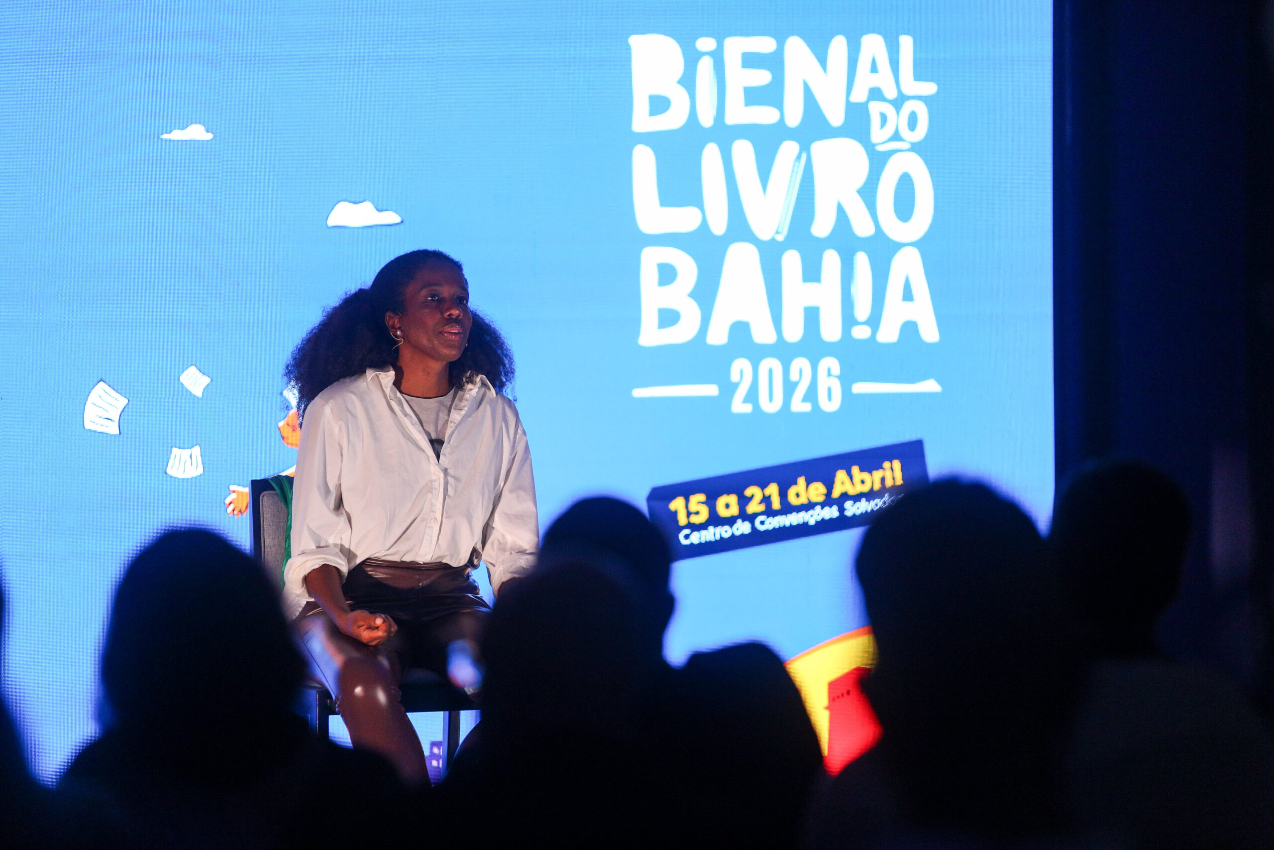 Bienal do Livro Bahia 2026 cresce para 7 dias e traz autora de Bridgerton; confira a programação completa