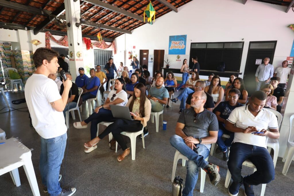 Moradores de quatro bairros ocupam oficinas e discutem o futuro urbano de Salvador