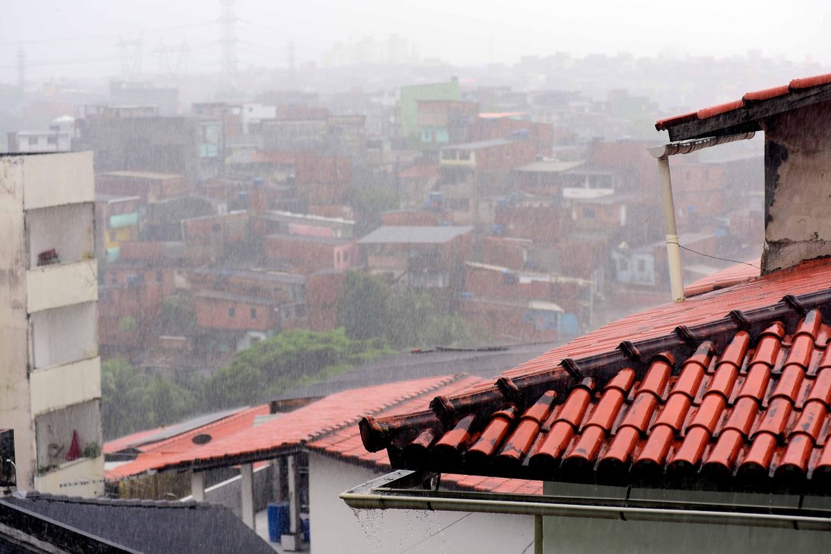 Chuva dá trégua em Salvador: capital volta ao nível de observação