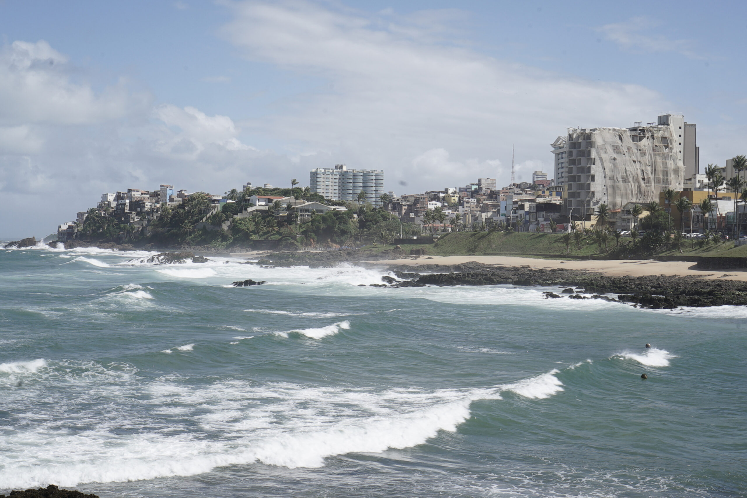 Alerta: 15 praias de Salvador estão impróprias para banho neste fim de semana