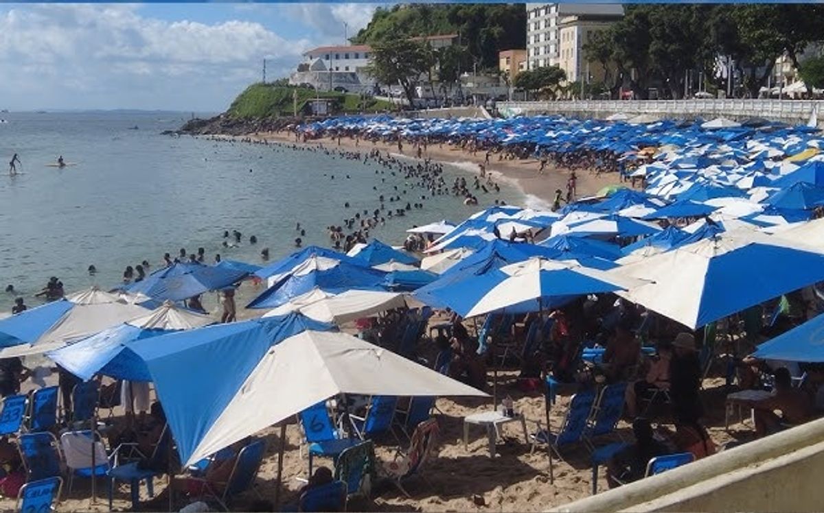 Alerta: UV atinge índice 10 em Salvador; praias exigem cuidado neste fim de semana