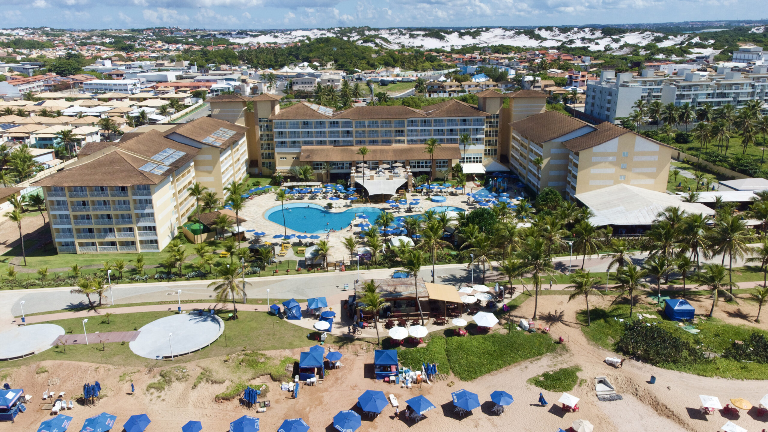 Resort em Stella Maris terá primeiro sistema de armazenamento de energia por baterias da América do Sul