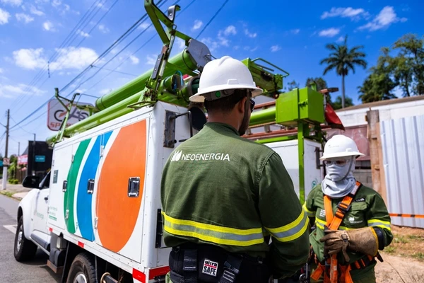 Moradores de 6 bairros de Salvador terão queda de energia nesta terça; veja onde