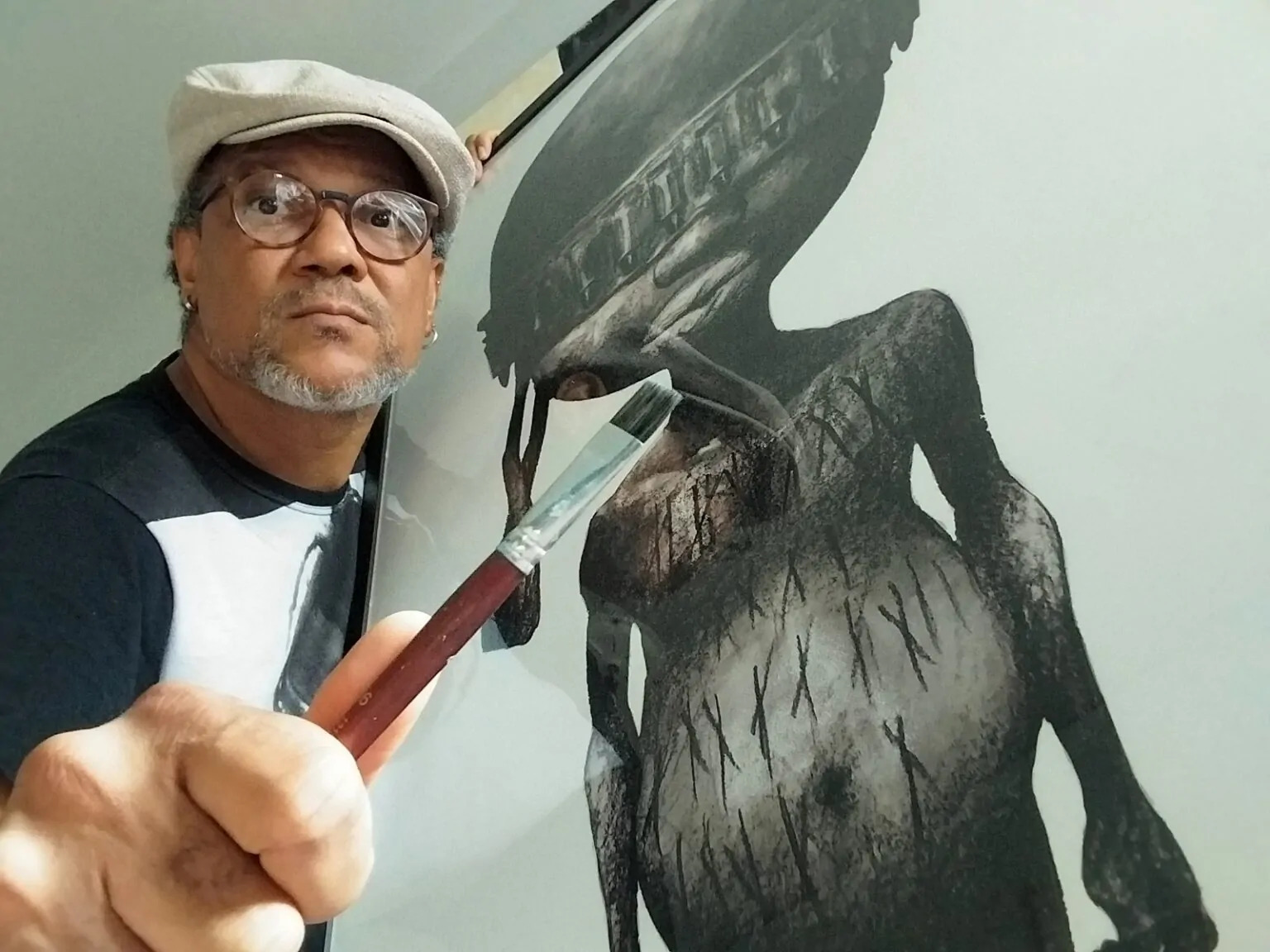 Artista de Salvador Cau Gomez leva prêmio em maior salão de humor do Brasil