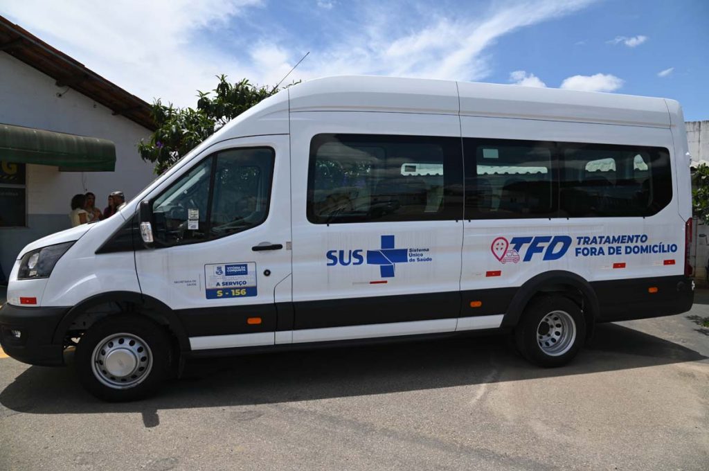 Bahia terá 37 novas vans para levar pacientes a tratamento; veja quem será beneficiado