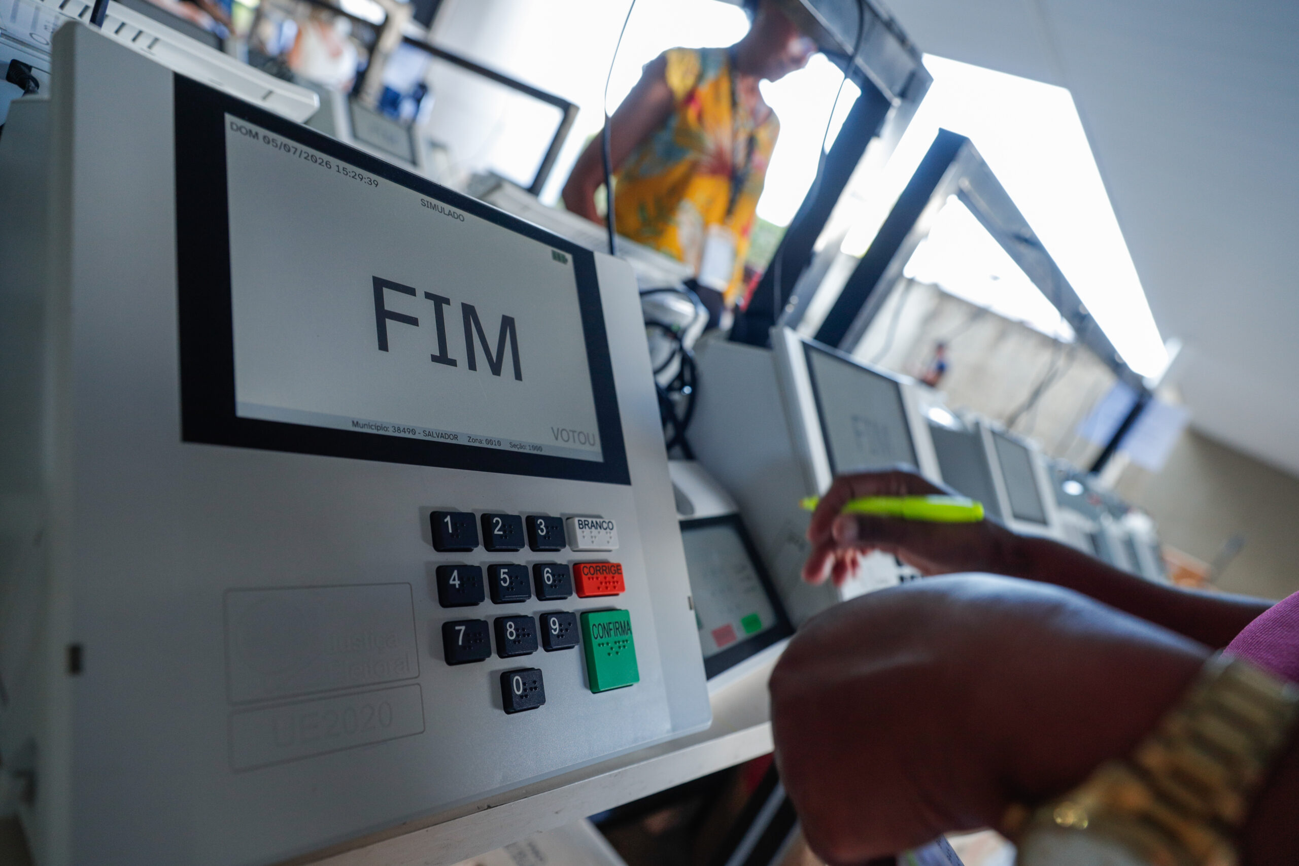 Veja quem pode conquistar as 102 cadeiras que a Bahia define neste domingo (4)